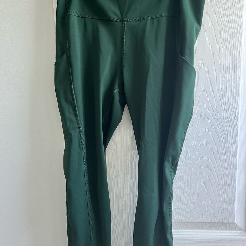 Athleta Ultimate Run 7/8 Women's Forest Green legging